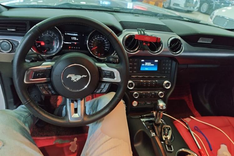 Used Ford Mustang 2017 2.3T Middle East Version Center Console