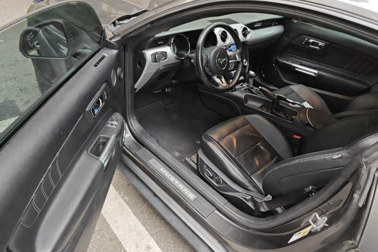 Used Ford Mustang 2017 2.3T Performance Edition Driver Seat
