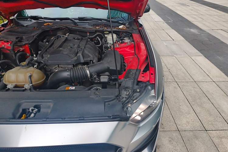 Used Ford Mustang 2017 2.3T P-Version U.S. Specification Engine Bay Left
