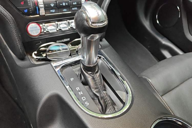Used Ford Mustang 2017 2.3T Performance Edition Gear Lever