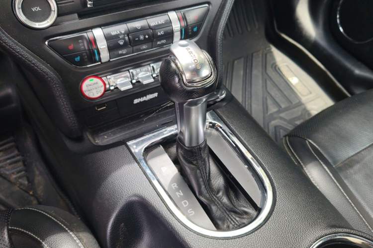 Used Ford Mustang 2017 2.3T Performance Edition Gear Lever