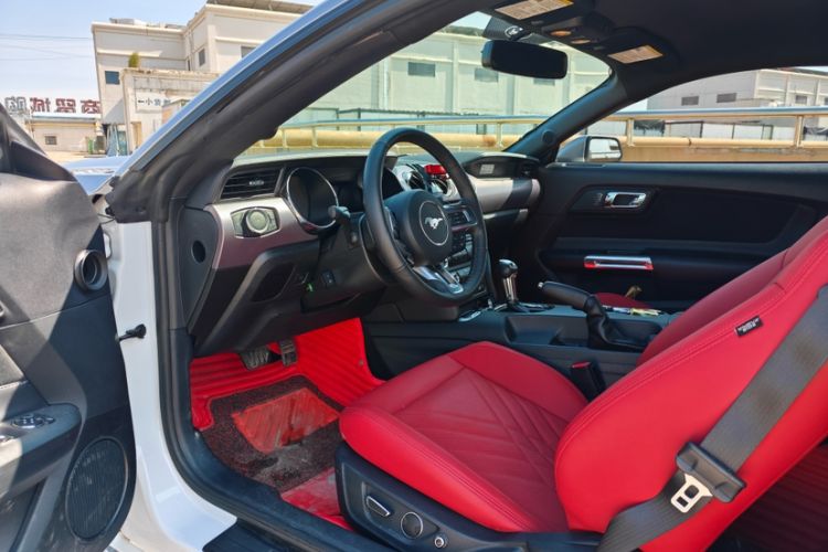 Used Ford Mustang 2017 2.3T Middle East Version Interior 2
