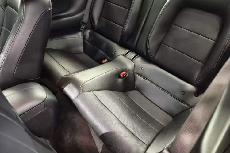 Used Ford Mustang 2017 2.3T Performance Edition Interior 3