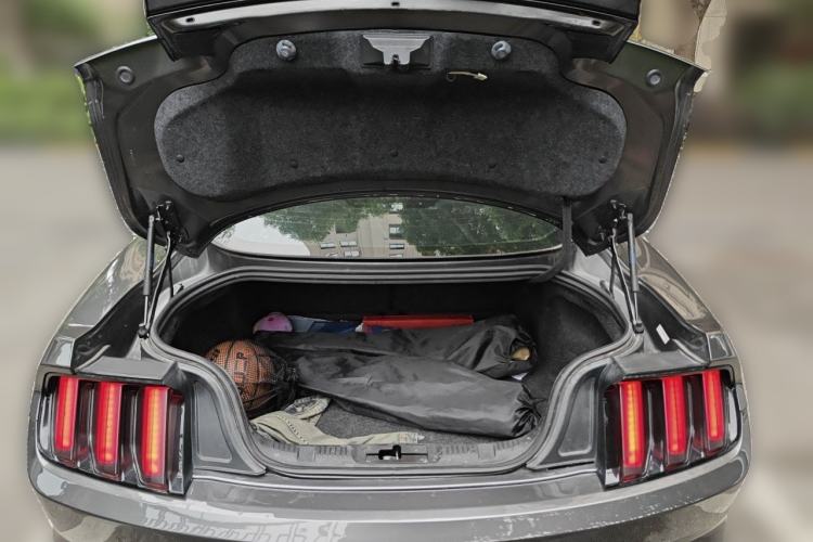 Used Ford Mustang 2017 2.3T Performance Edition Trunk