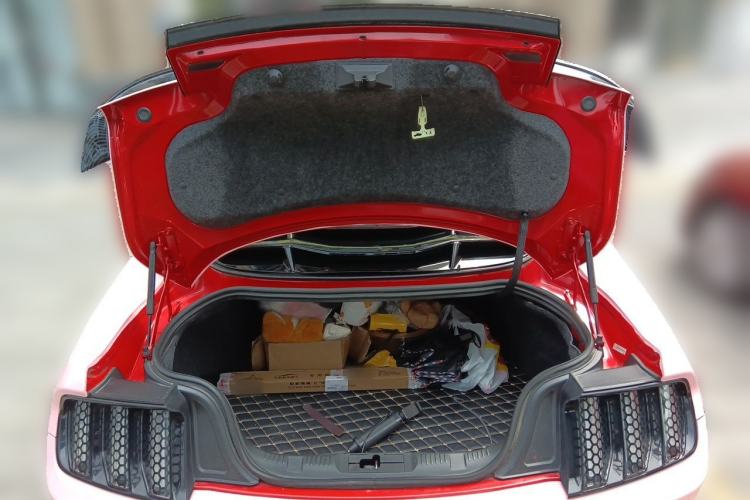 Used Ford Mustang 2017 2.3T Performance Edition Trunk