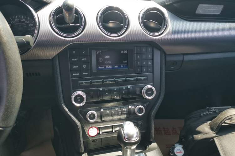 Used Ford Mustang 2017 2.3T Middle East Version Audio And AC Panel