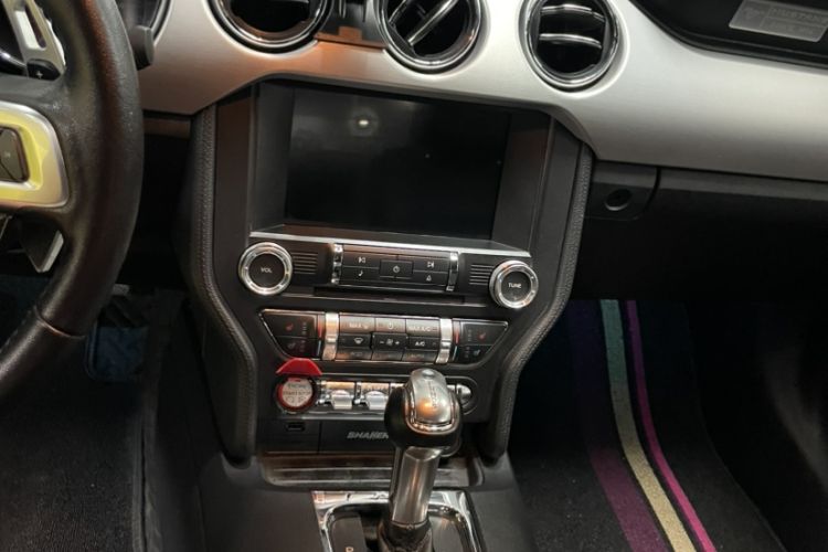 Used Ford Mustang 2017 2.3T Performance Edition Audio And AC Panel