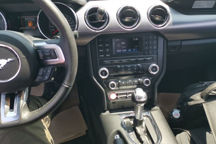 Used Ford Mustang 2017 2.3T Middle East Version Center Console