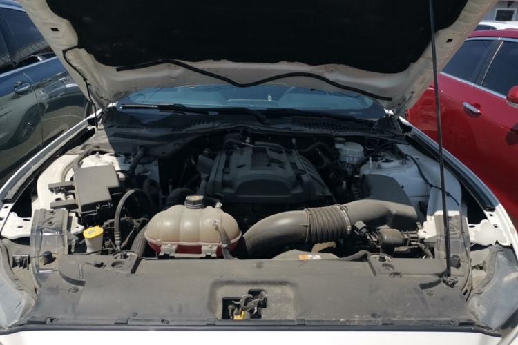 Used Ford Mustang 2017 2.3T Middle East Version Engine Bay