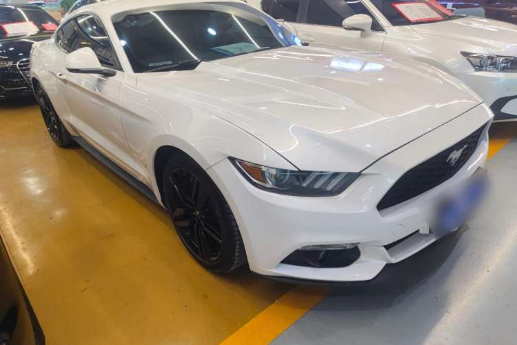 Used Ford Mustang 2017 2.3T Performance Edition Front Right 45 Deg