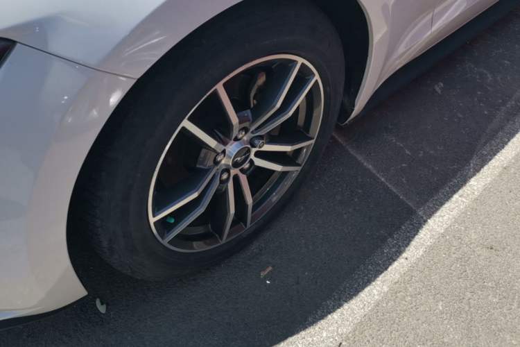 Used Ford Mustang 2017 2.3T Middle East Version Left Front Wheel Hub
