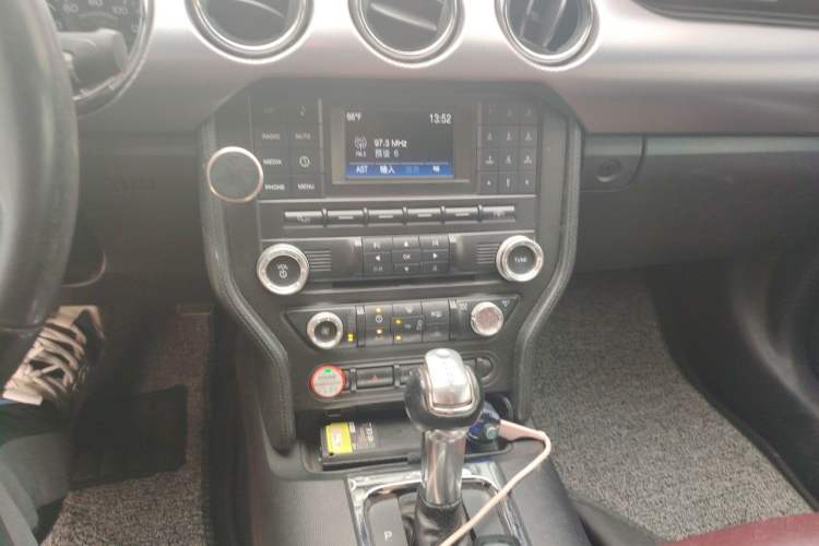Used Ford Mustang 2017 2.3T Performance Edition Audio And AC Panel