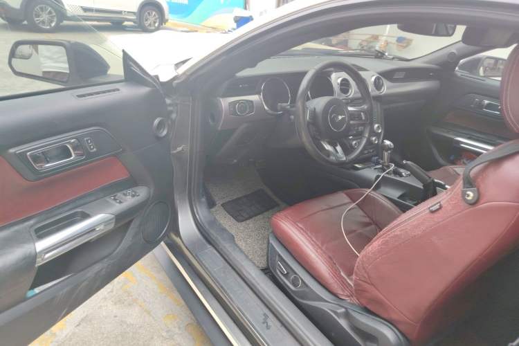 Used Ford Mustang 2017 2.3T Performance Edition Driver Seat