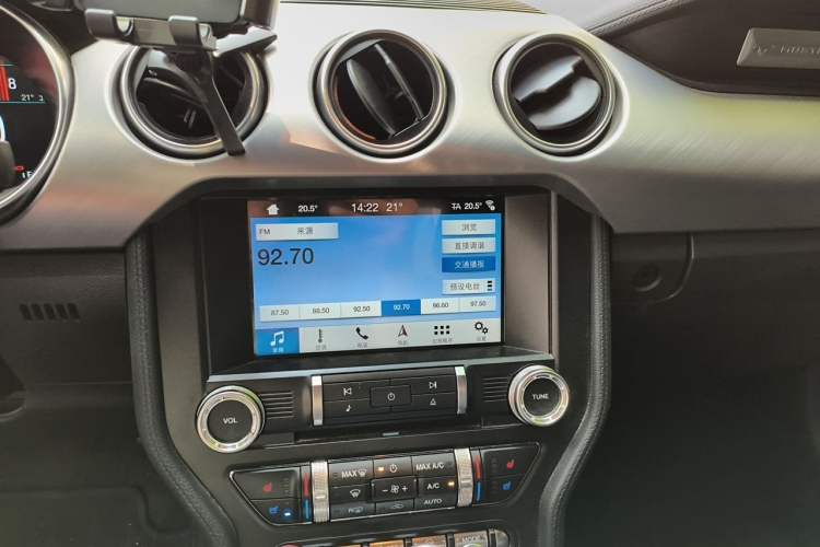 Used Ford Mustang 2018 2.3L EcoBoost Audio And AC Panel