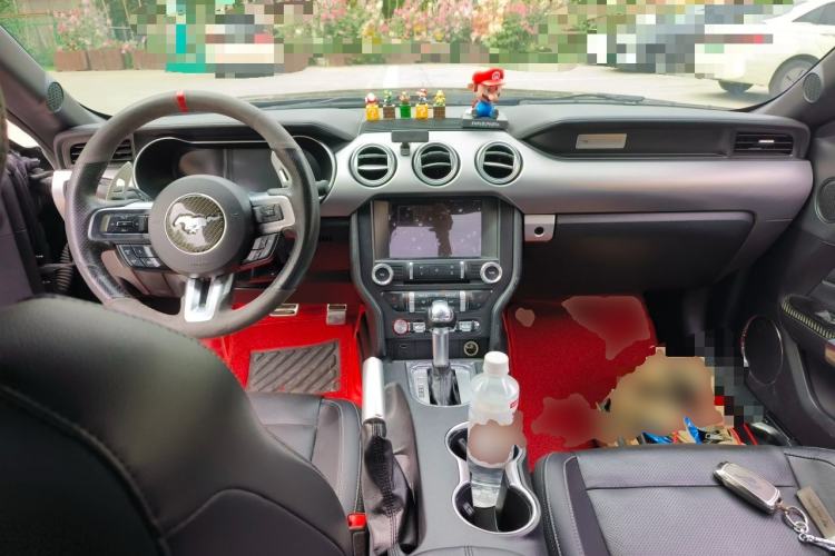 Used Ford Mustang 2018 2.3L EcoBoost Center Console