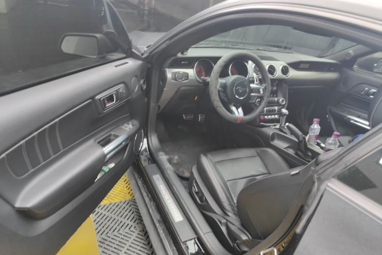 Used Ford Mustang  Driver Seat