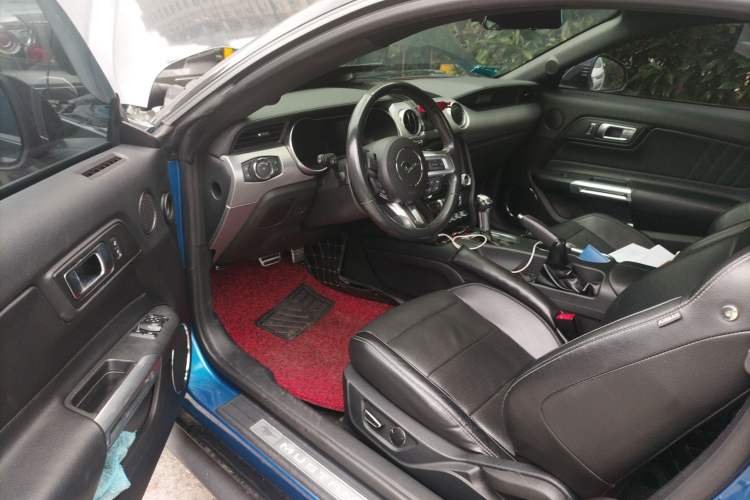 Used Ford Mustang 2018 2.3L EcoBoost Driver Seat