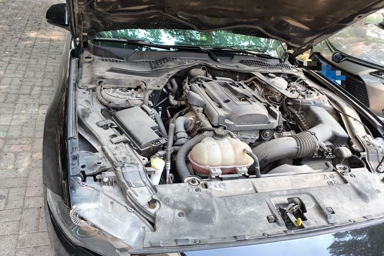 Used Ford Mustang 2018 2.3L EcoBoost Engine Bay Right