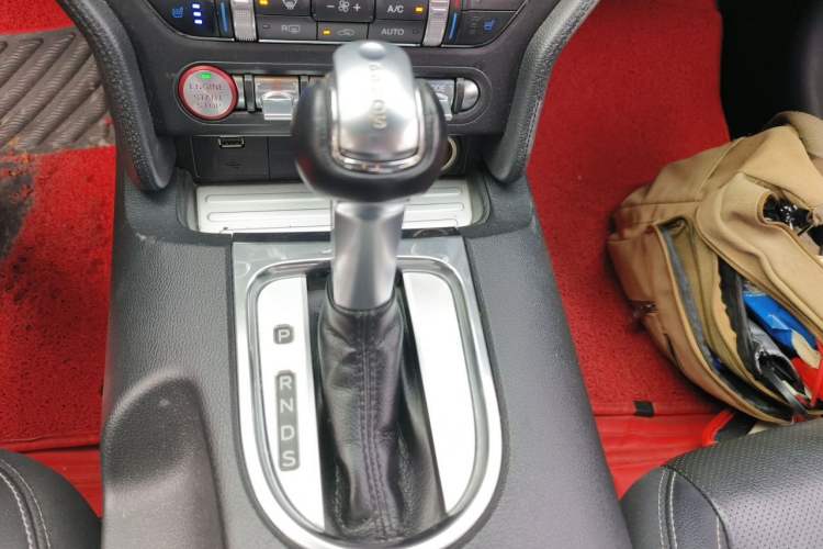 Used Ford Mustang 2018 2.3L EcoBoost Gear Lever