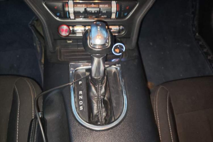 Used Ford Mustang  Gear Lever