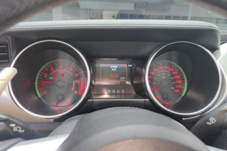 Used Ford Mustang  Instrument Cluster