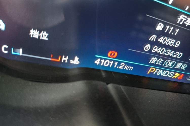 Used Ford Mustang 2018 2.3L EcoBoost Odometer Close Up