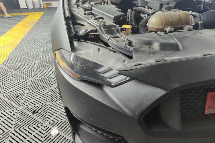 Used Ford Mustang  Right Front Headlight