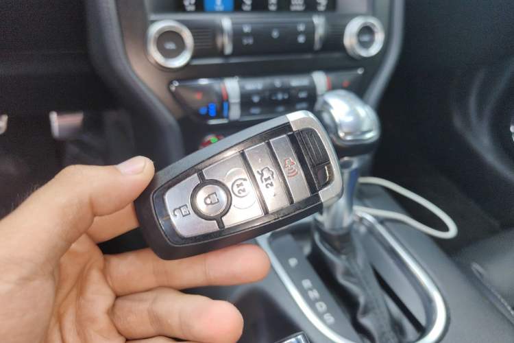 Used Ford Mustang  Vehicle Key