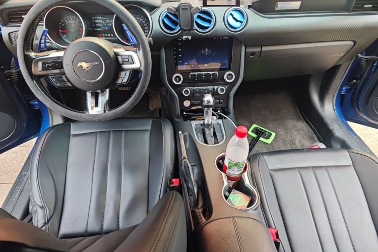 Used Ford Mustang  Center Console