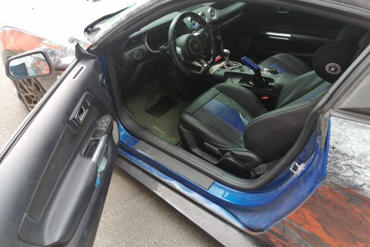 Used Ford Mustang  Driver Seat