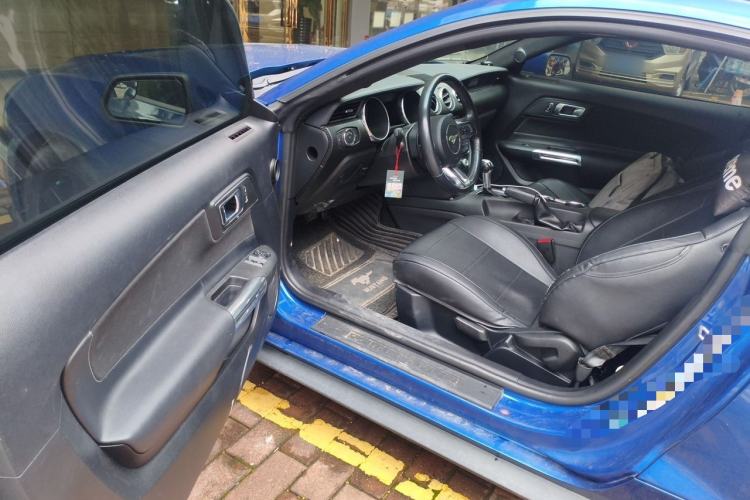 Used Ford Mustang  Driver Seat