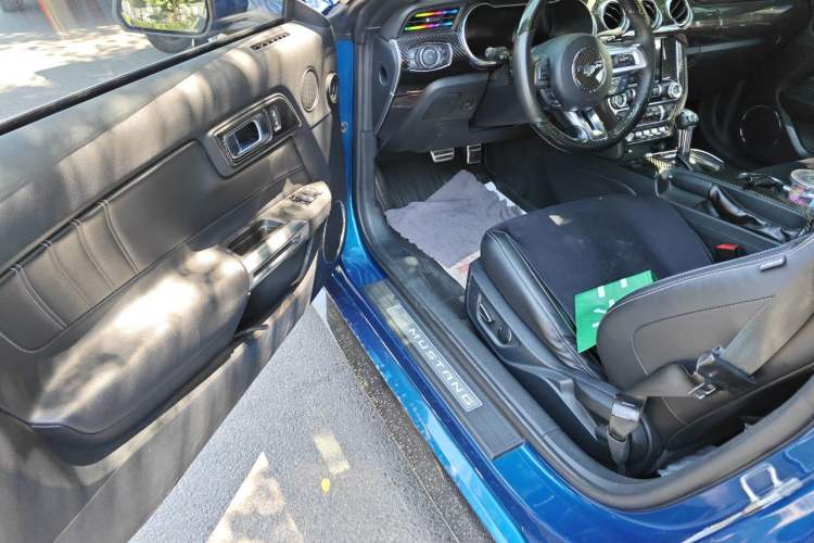 Used Ford Mustang 2018 2.3L EcoBoost Driver Seat