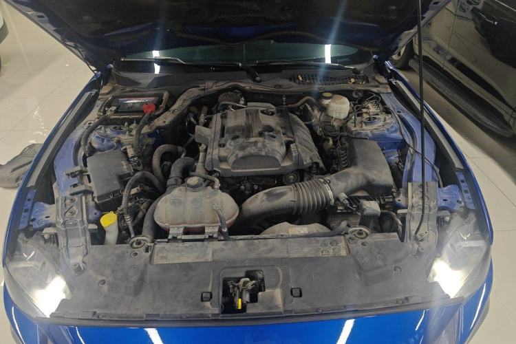 Used Ford Mustang 2018 2.3T Automatic Hardtop Standard Trim U.S. Specification Engine Bay