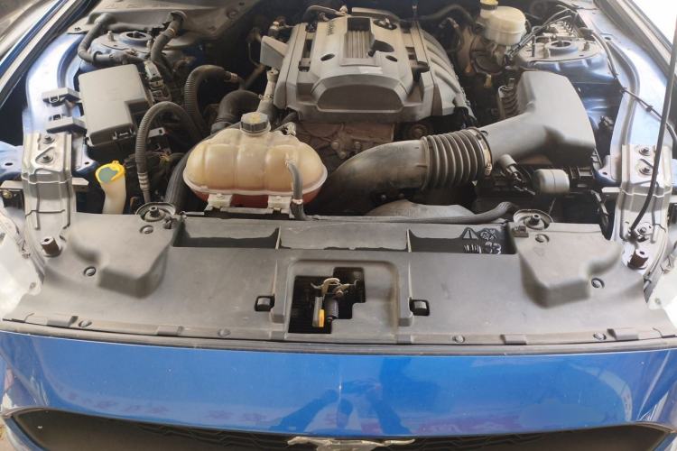 Used Ford Mustang  Engine Bay