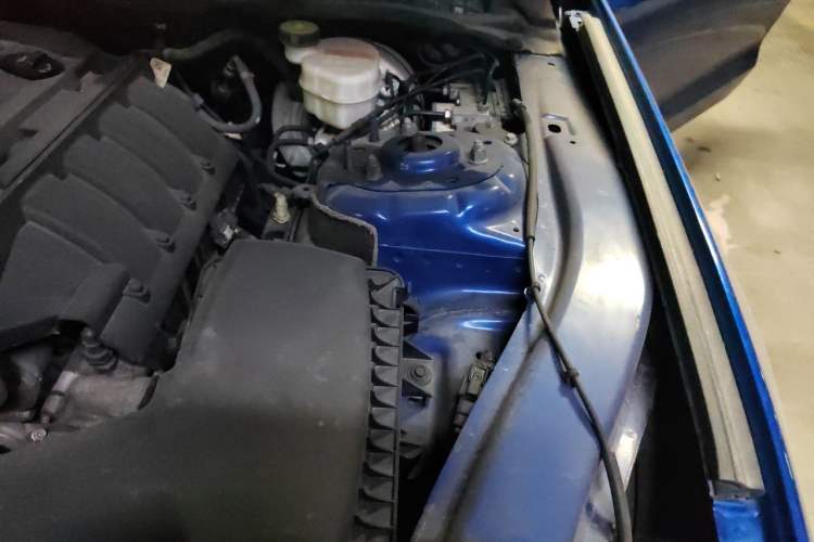 Used Ford Mustang 2018 2.3T Automatic Hardtop Standard Trim U.S. Specification Engine Bay Left