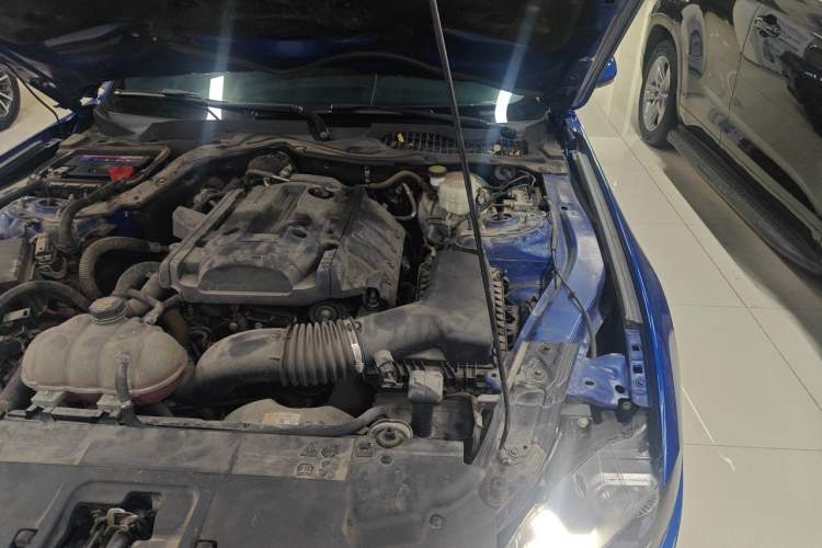 Used Ford Mustang 2018 2.3T Automatic Hardtop Standard Trim U.S. Specification Engine Bay Left