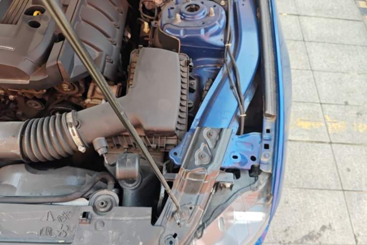 Used Ford Mustang  Engine Bay Left