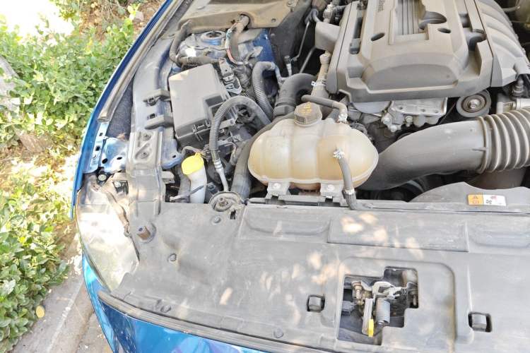 Used Ford Mustang 2018 2.3L EcoBoost Engine Bay Right