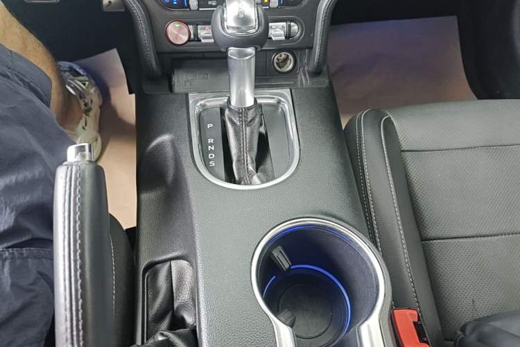 Used Ford Mustang 2018 2.3L EcoBoost Gear Lever