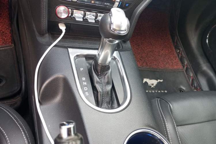 Used Ford Mustang 2018 2.3L EcoBoost Gear Lever