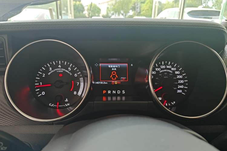 Used Ford Mustang 2018 2.3T Automatic Hardtop Standard Trim U.S. Specification Instrument Cluster