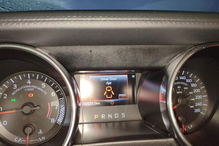 Used Ford Mustang  Instrument Cluster