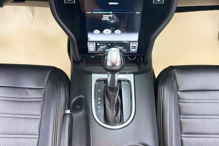Used Ford Mustang 2018 2.3T Automatic Hardtop Standard Trim U.S. Specification Interior 12