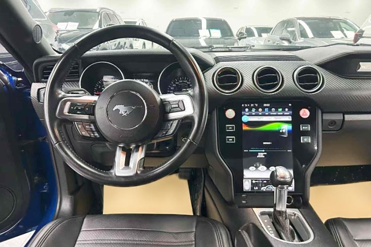 Used Ford Mustang 2018 2.3T Automatic Hardtop Standard Trim U.S. Specification Interior 13