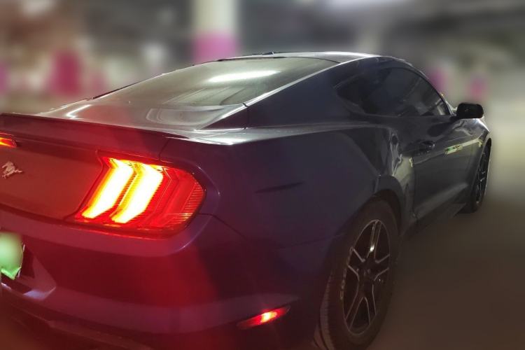 Used Ford Mustang 2018 2.3T Automatic Hardtop Standard Trim U.S. Specification Rear Right 45 Deg