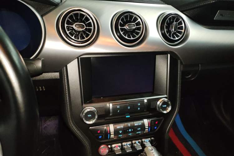 Used Ford Mustang 2018 2.3L EcoBoost Audio And AC Panel