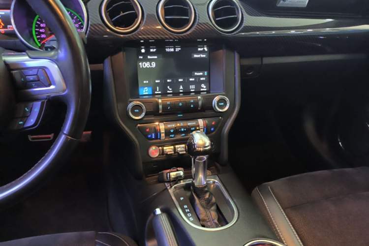 Used Ford Mustang 2018 2.3T Automatic Hardtop Standard Trim U.S. Specification Audio And AC Panel