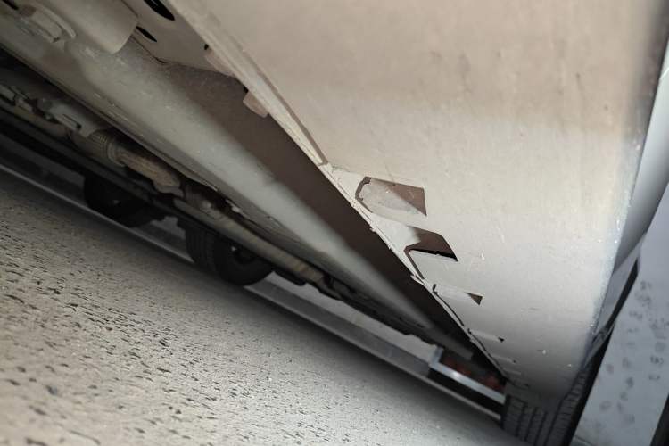 Used Ford Mustang  Chassis Front Left