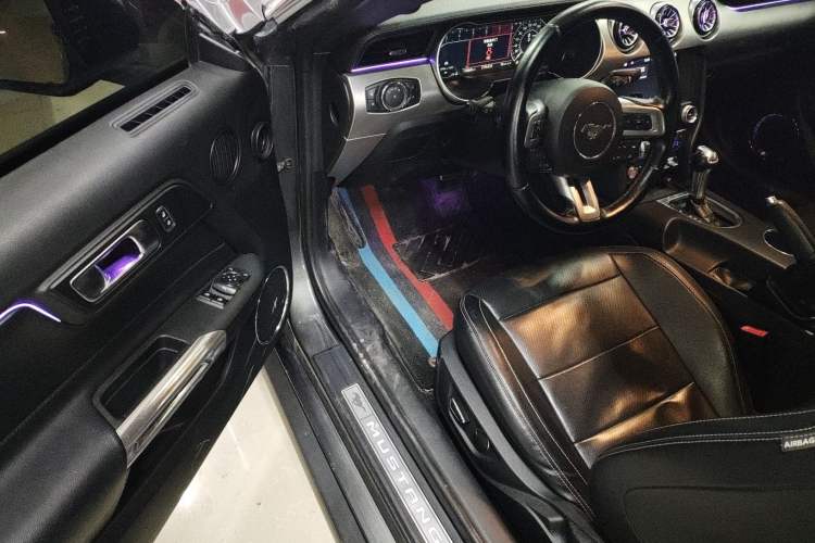 Used Ford Mustang 2018 2.3L EcoBoost Driver Seat