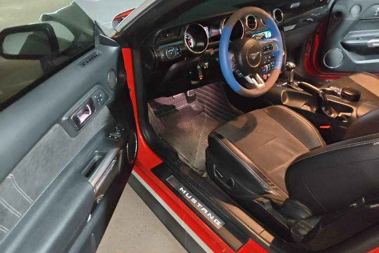Used Ford Mustang  Driver Seat